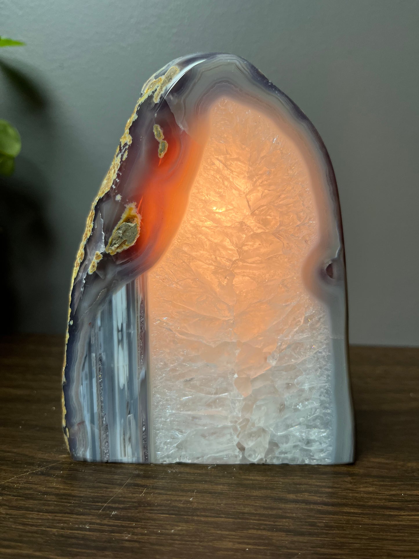 Agate Crystal Lamp