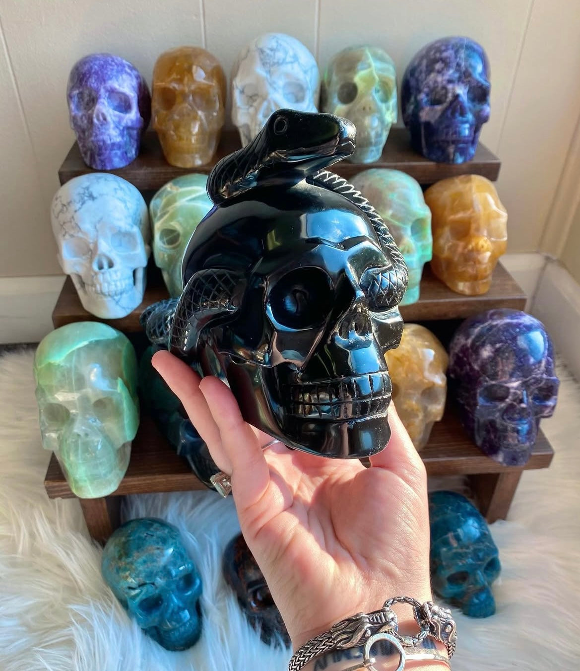 Green moon-shaped stone pendant necklace in Crystal Figures collection