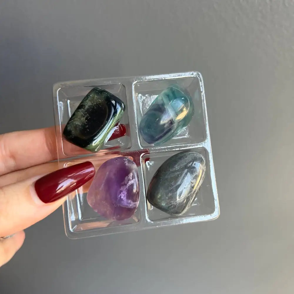 4-compartment crystal ice cube tray with colorful healing stones