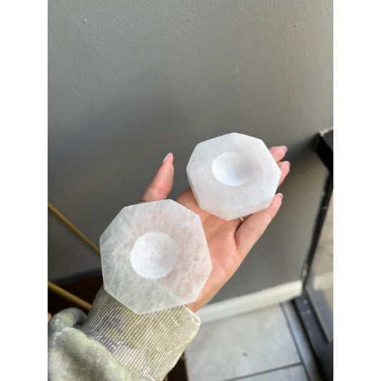 White hexagonal salt lamp with dimmer in 3-inch octagon selenite holder
